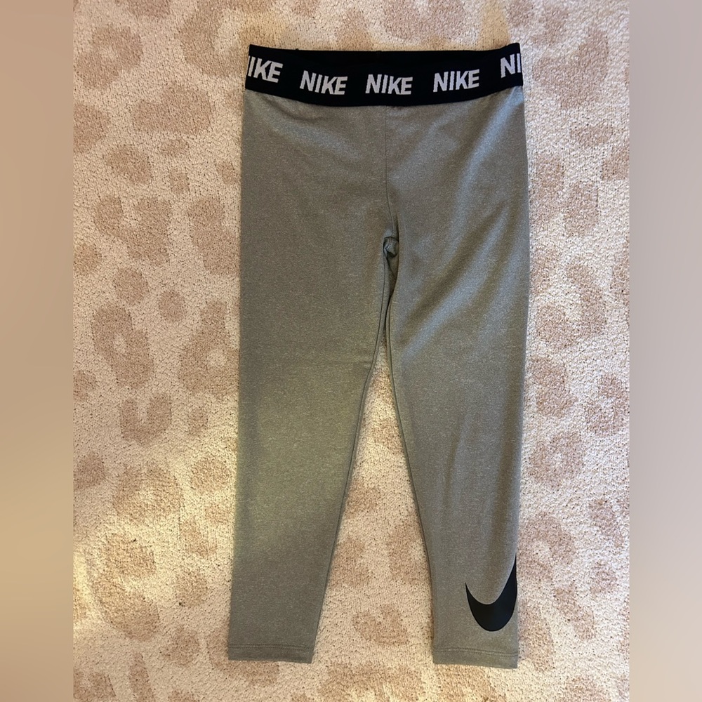 NWT Nike Dri Fit Girls Leggings